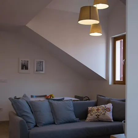 Buga In Center Of Apartamento Mali Lošinj