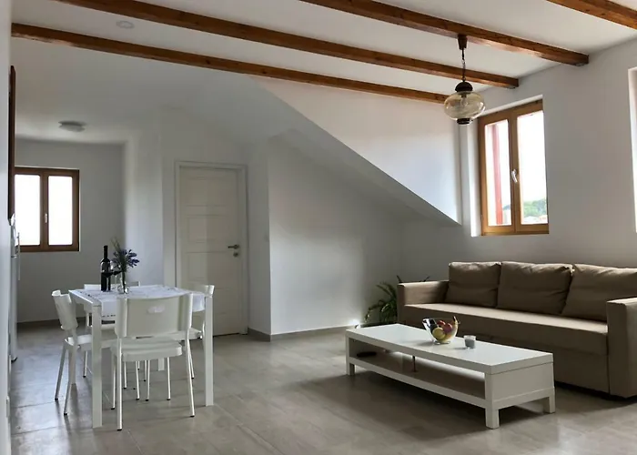 Apartman Buga In Center Of